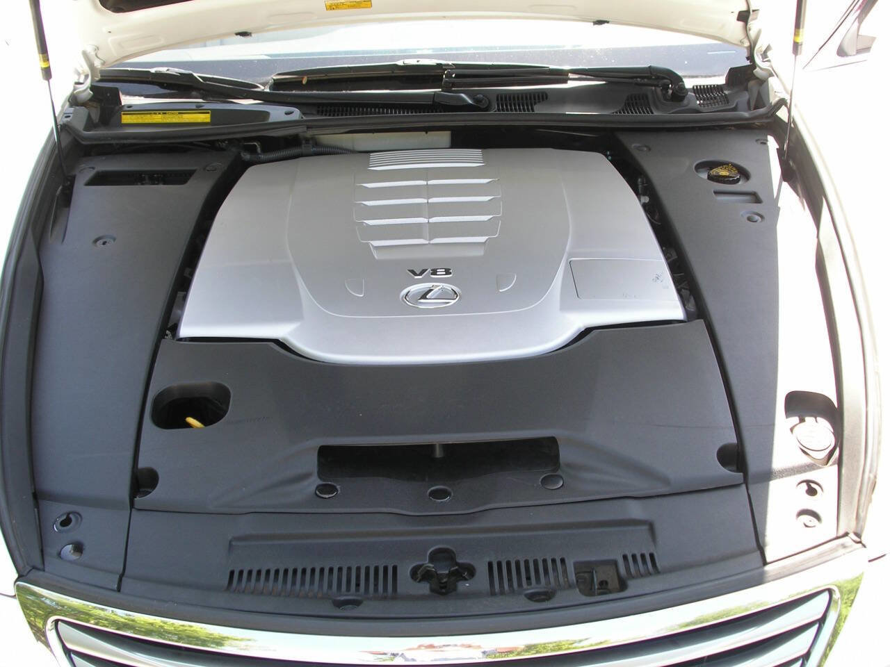 Used 2010 Lexus LS 460 image 11