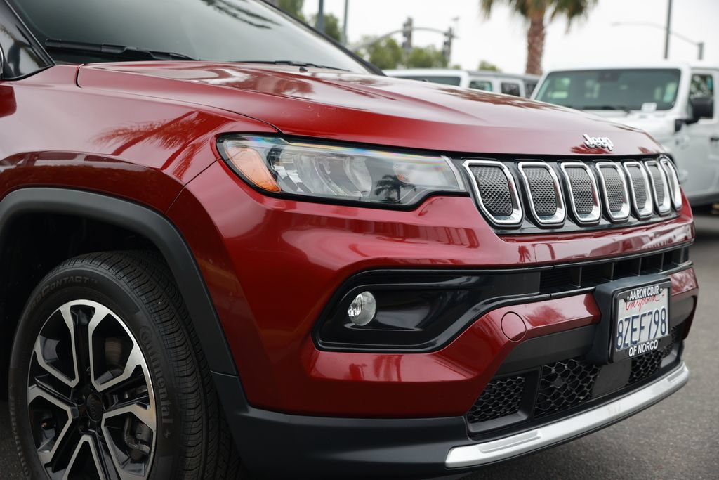 Used 2022 Jeep Compass Limited w/ Sun and Sound Group AWD/4WD image 7
