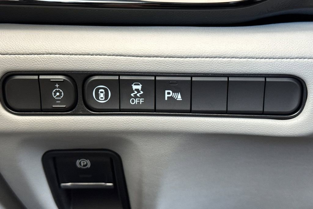 Certified 2023 Acura MDX FWD w/ Technology Package image 35