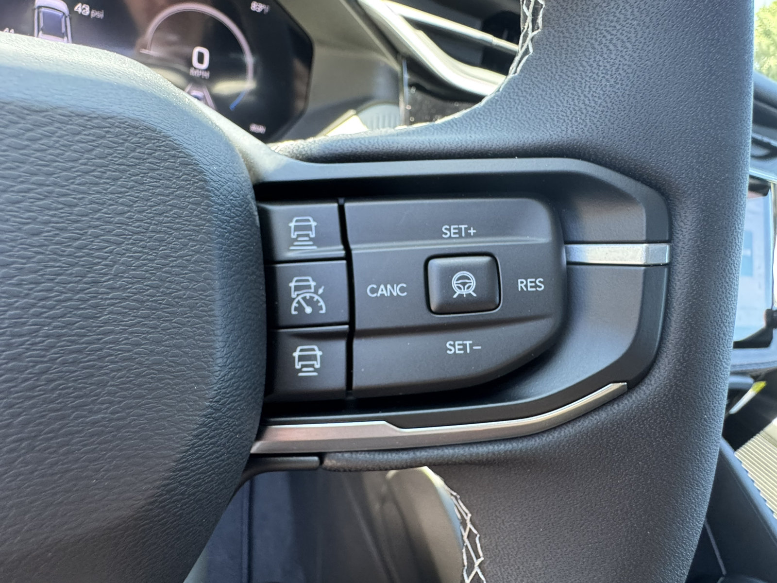 New 2026 Jeep Cherokee Limited AWD/4WD image 36