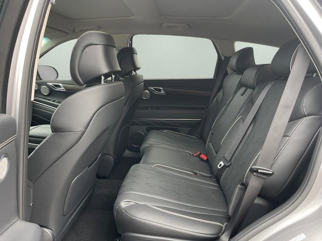 Used 2024 Genesis GV80 2.5T w/ Advanced Package image 16