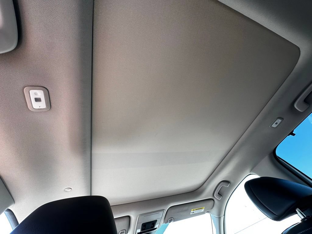 Used 2023 Honda Pilot Elite image 23