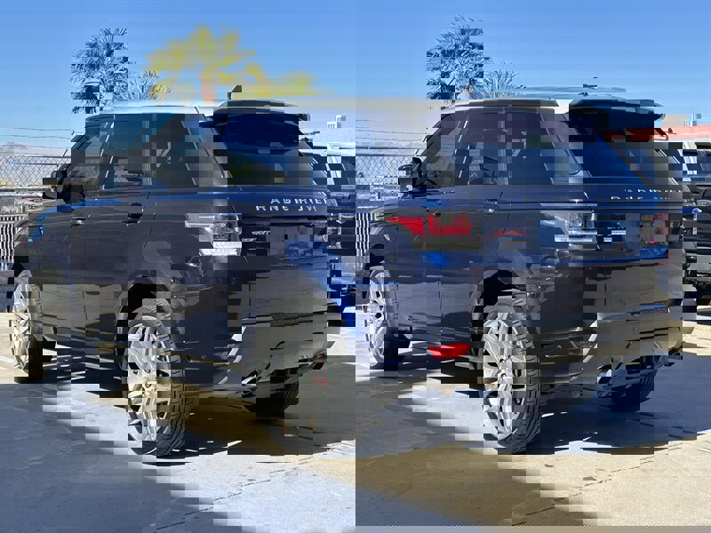 Used 2015 Land Rover Range Rover Sport Autobiography image 4