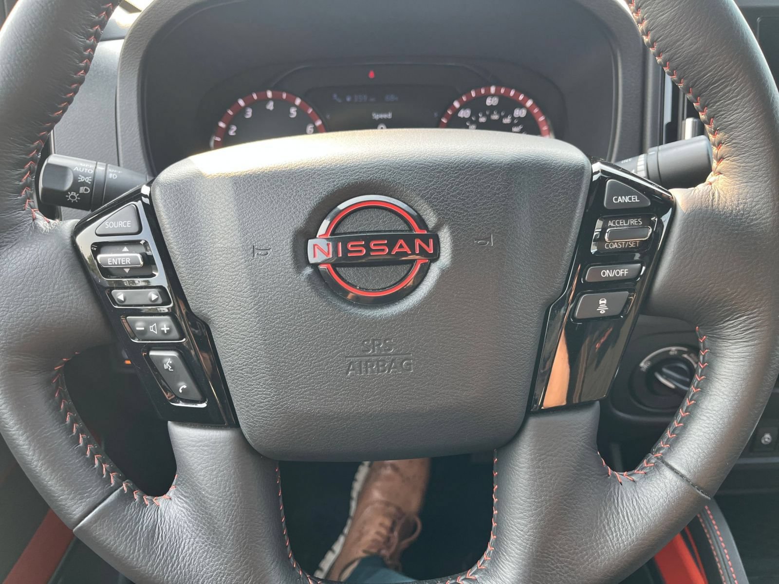 Used 2026 Nissan Frontier PRO-4X AWD/4WD image 24