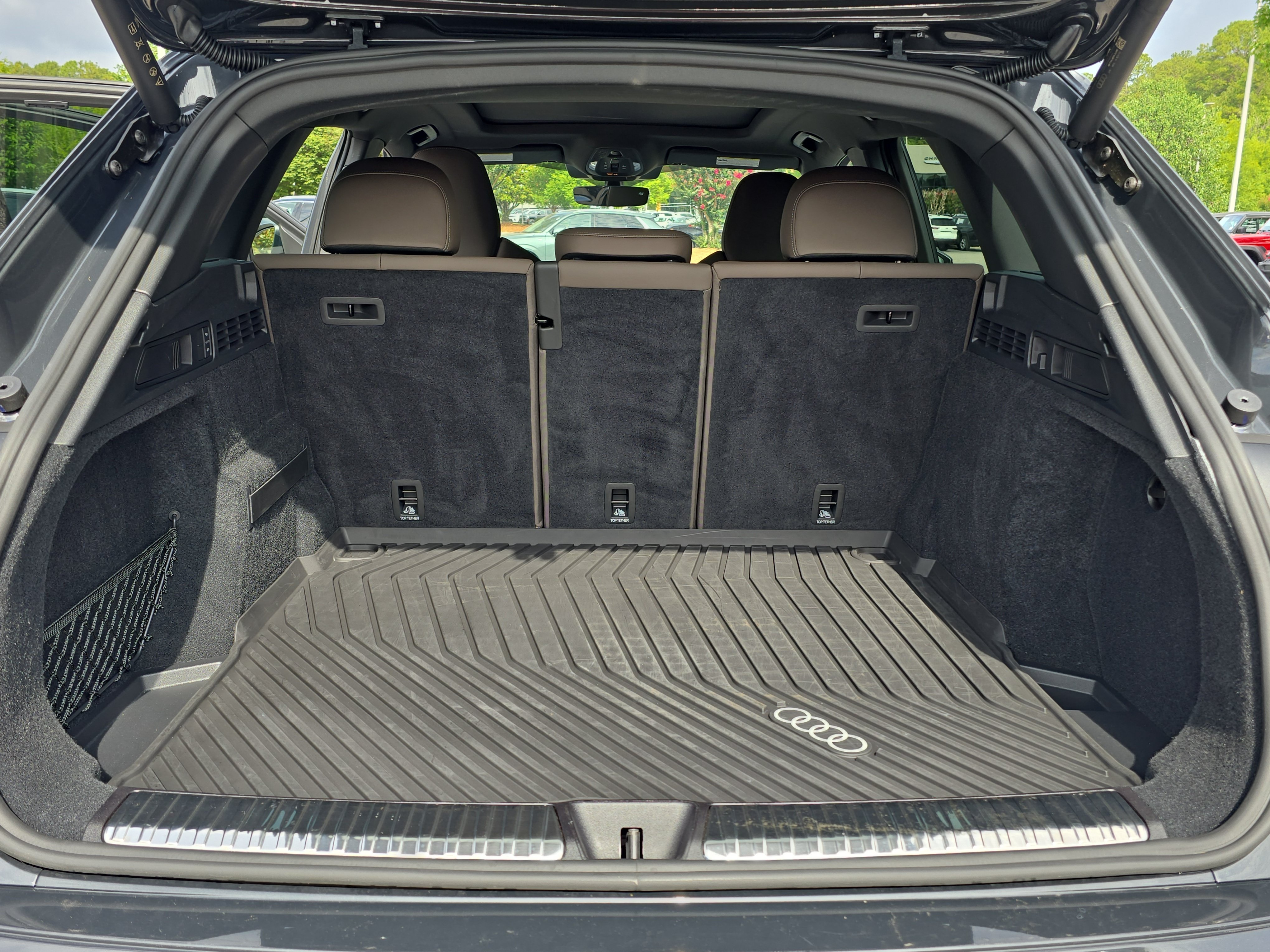 Certified 2025 Audi Q5 Prestige AWD/4WD image 12