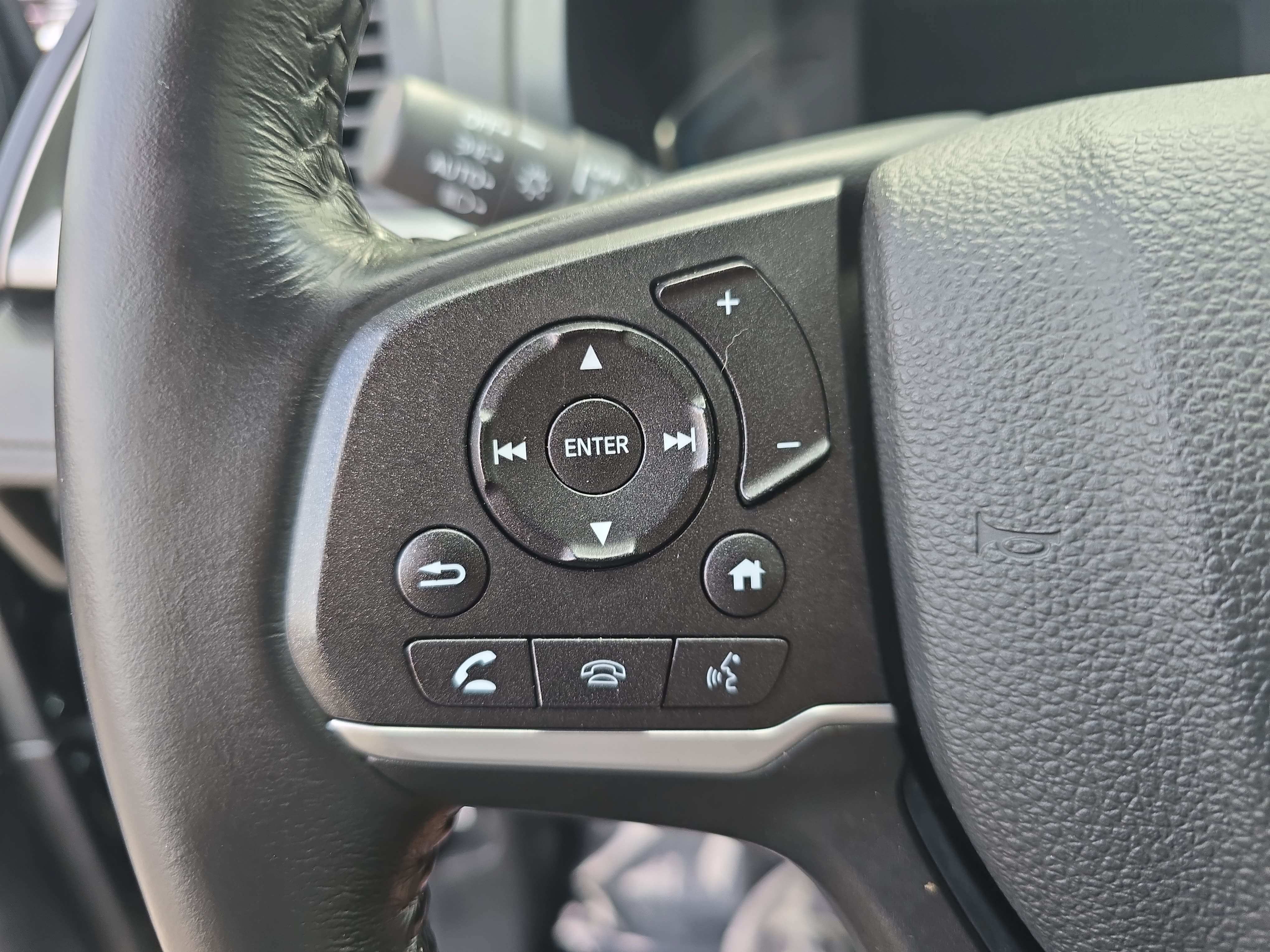 Used 2024 Honda Odyssey EX-L image 17
