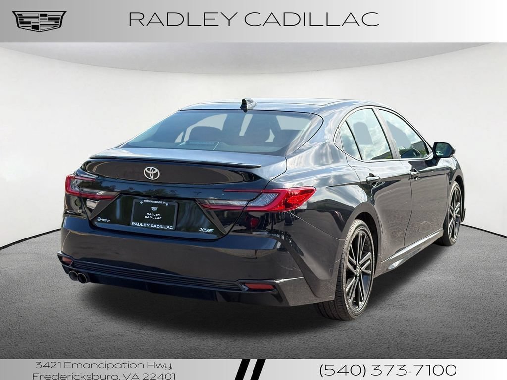Used 2025 Toyota Camry XSE FWD image 17
