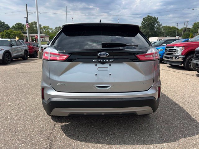 Certified 2024 Ford Edge SEL w/ Convenience Package AWD/4WD image 5