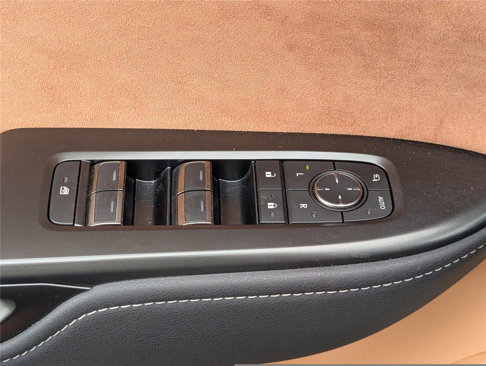 Used 2023 Lexus RZ 450e Premium w/ Accessory Package (2T) AWD/4WD image 21