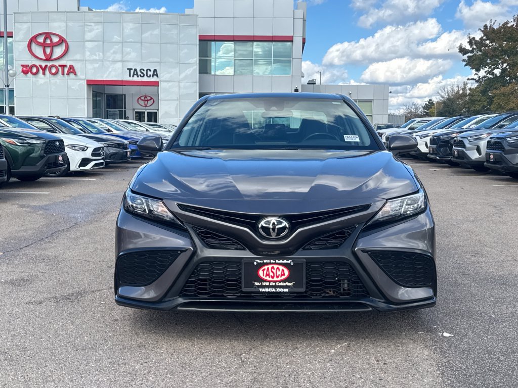 Used 2021 Toyota Camry SE AWD/4WD image 2