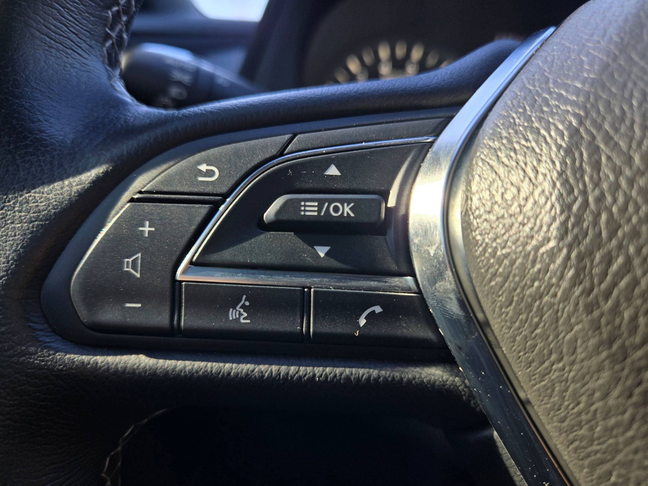 Used 2022 INFINITI Q60 3.0t Luxe w/ Style Package image 19