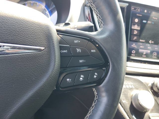 Used 2021 Chrysler Pacifica Touring-L w/ S Appearance Package FWD image 17