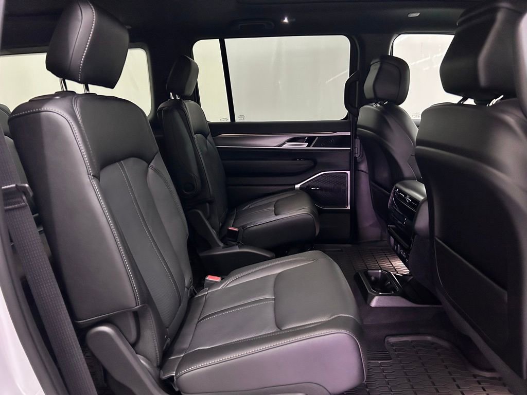 New 2025 Jeep Wagoneer Series II image 24