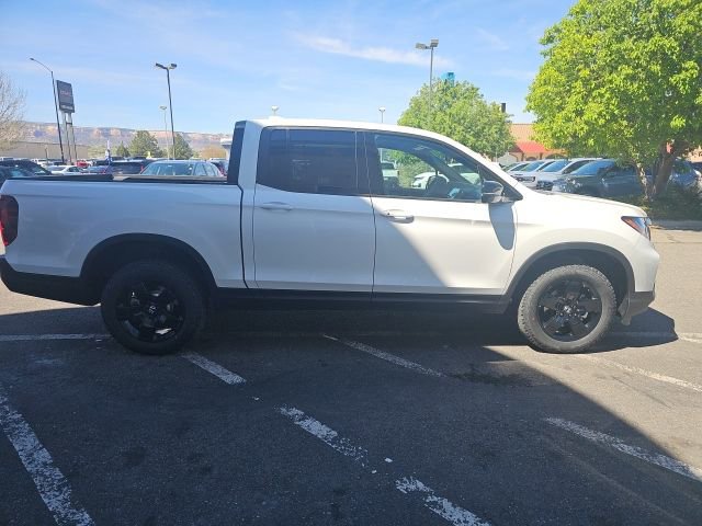 New 2026 Honda Ridgeline Black Edition image 4