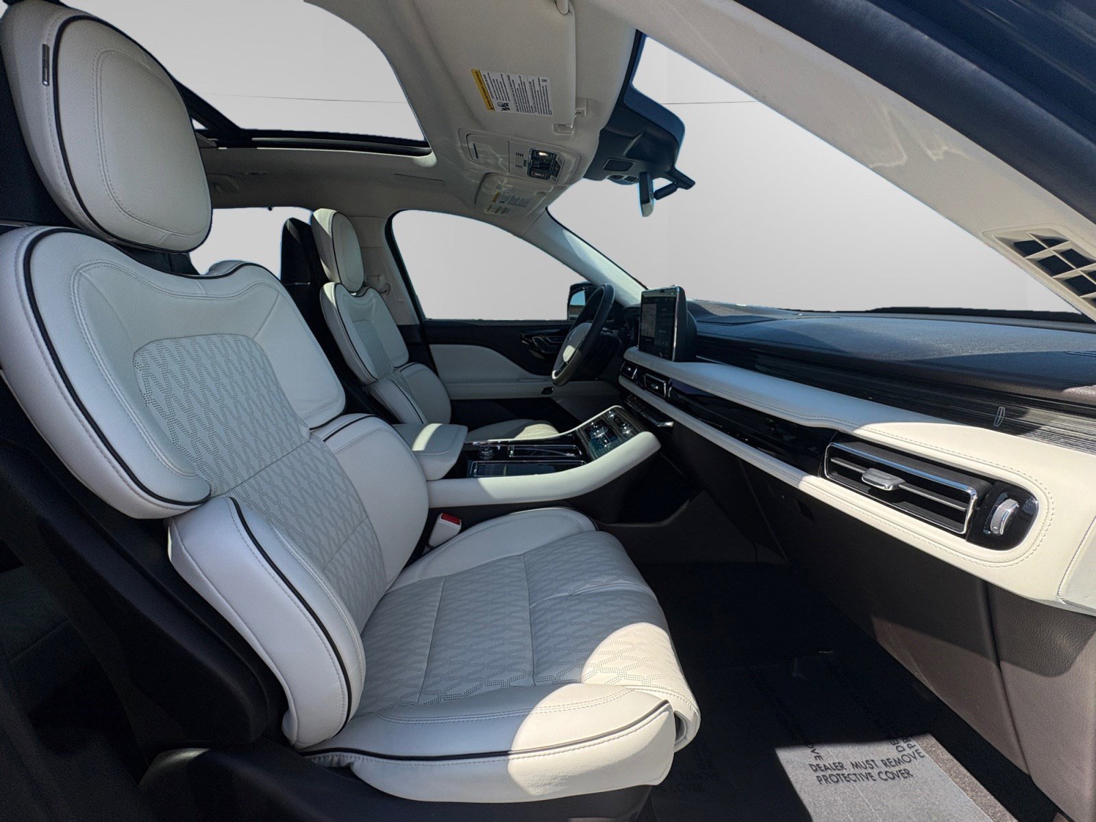 Certified 2023 Lincoln Aviator Black Label Grand Touring w/ Class IV Trailer Tow Package image 15