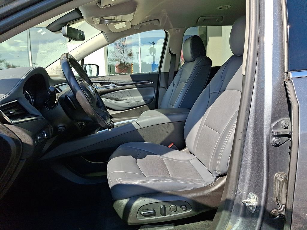 Used 2021 Buick Enclave Premium w/ Surround and Sites Package image 15