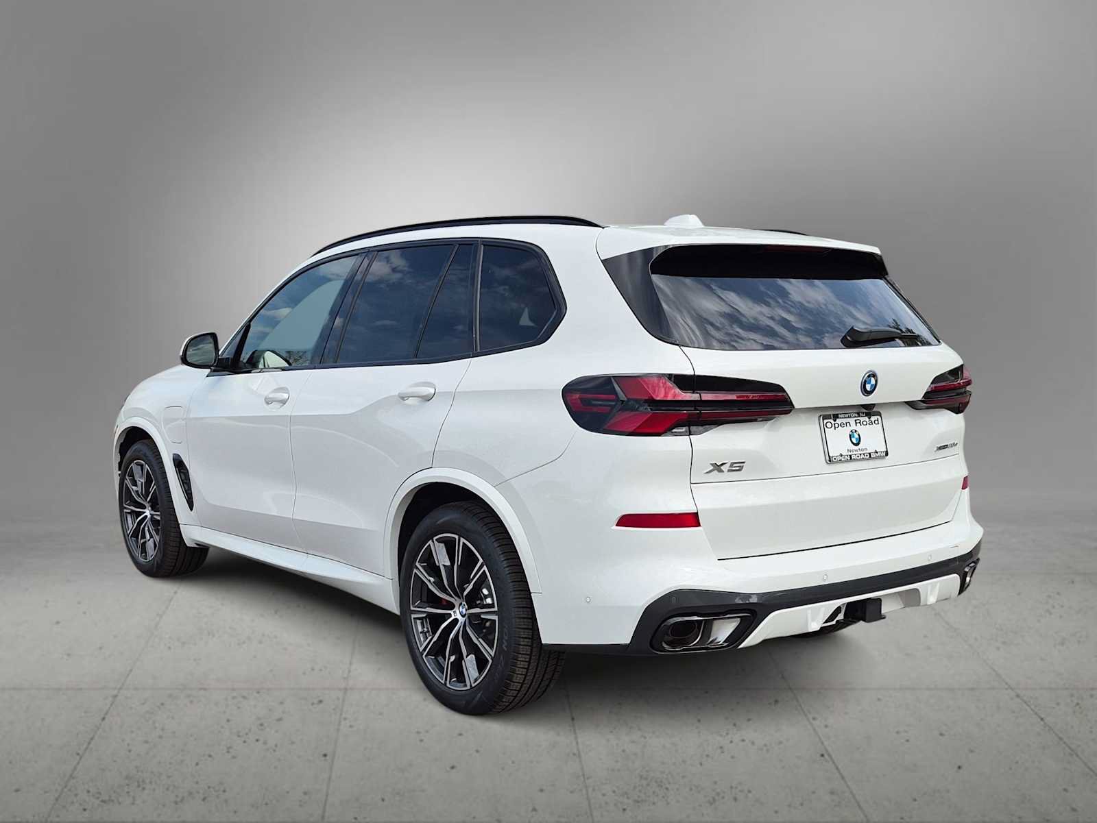 New 2026 BMW X5 xDrive50e AWD/4WD image 6