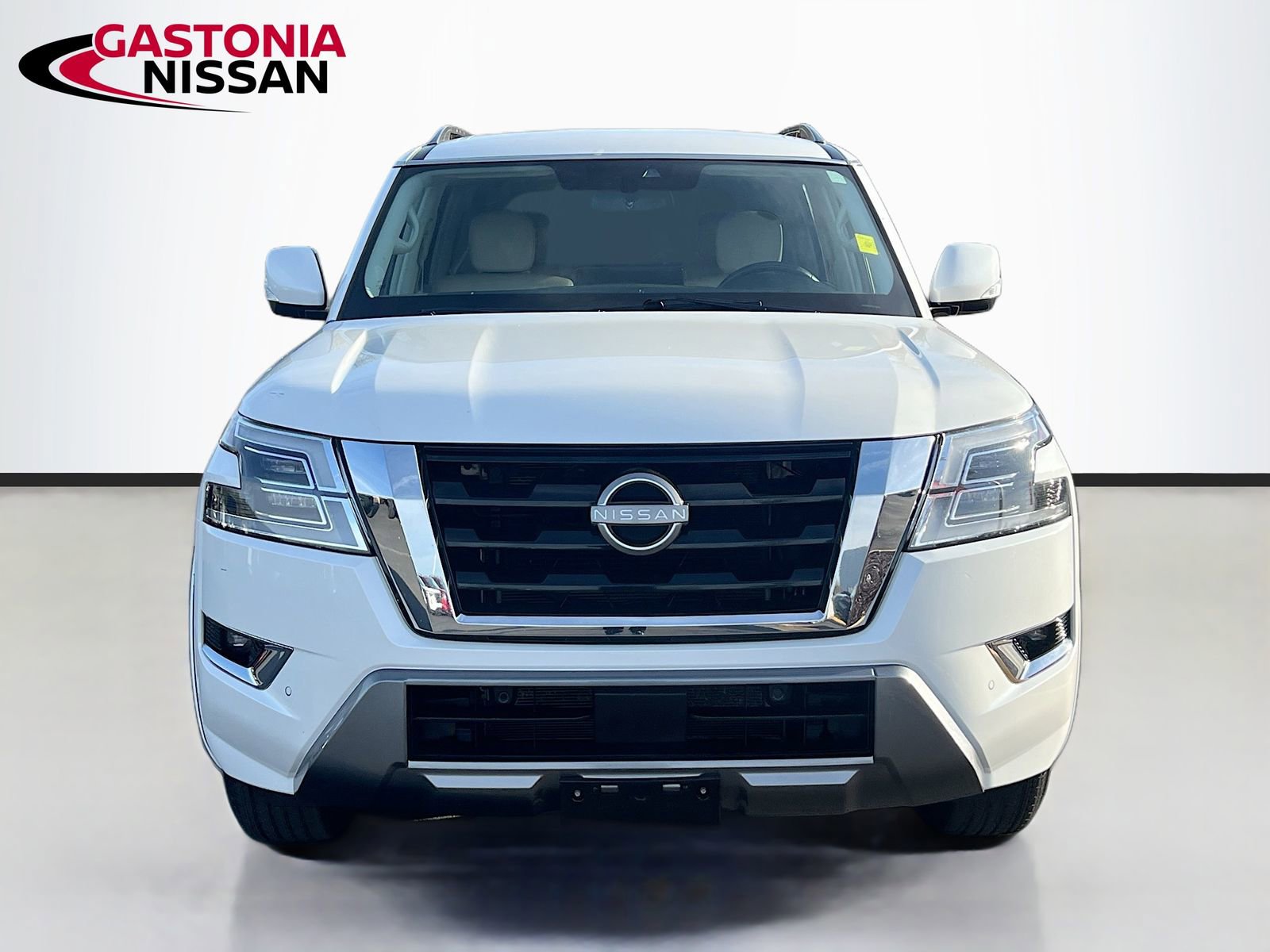 Used 2023 Nissan Armada SV image 2