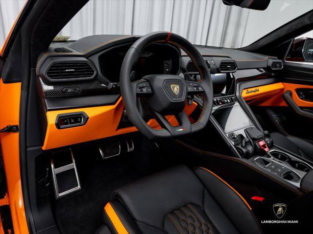Used 2024 Lamborghini Urus S AWD/4WD image 24