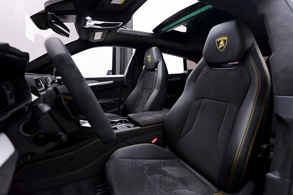 Used 2021 Lamborghini Urus image 50