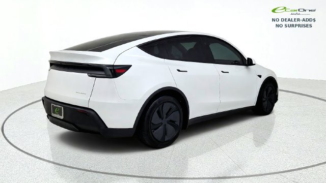 Used 2026 Tesla Model Y Long Range AWD/4WD image 8