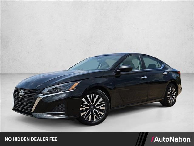 Used 2025 Nissan Altima 2.5 SV