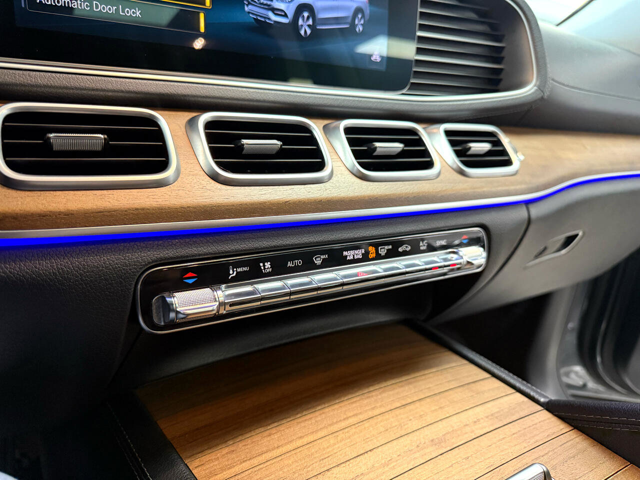 Used 2020 Mercedes-Benz GLS 450 4MATIC image 20