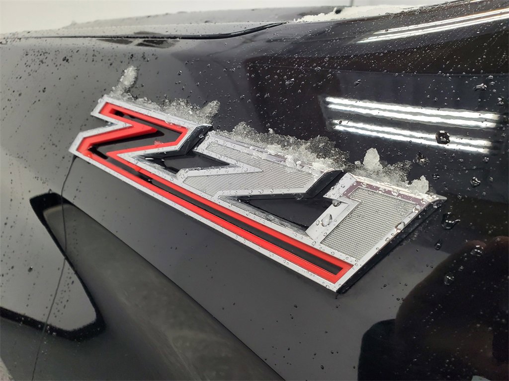 Used 2020 Chevrolet Silverado 1500 LT Trail Boss w/ Midnight Edition image 32