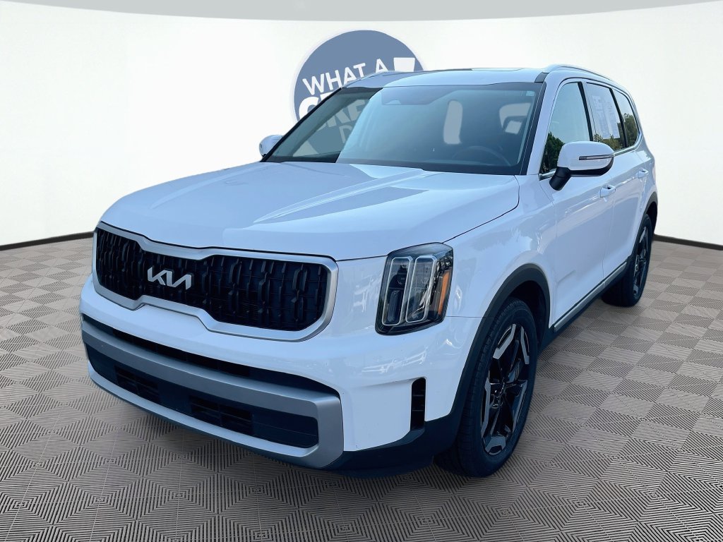 Certified 2023 Kia Telluride EX w/ EX Captain's Chair Package