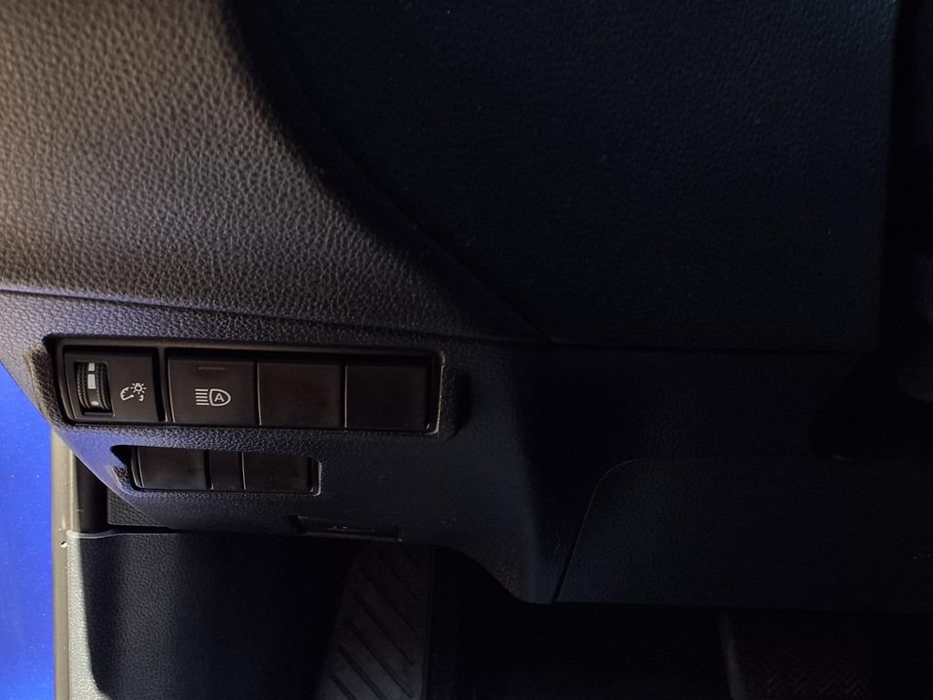 Certified 2024 Toyota Corolla Cross XLE FWD image 15
