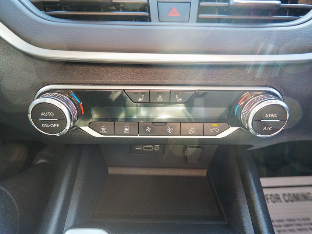 Used 2019 Nissan Altima 2.5 SV image 22