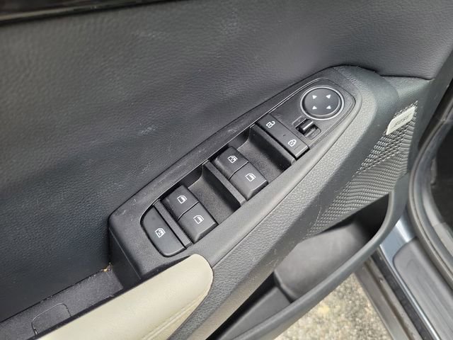 Used 2021 Kia Seltos SX w/ SX Sunroof Package image 9