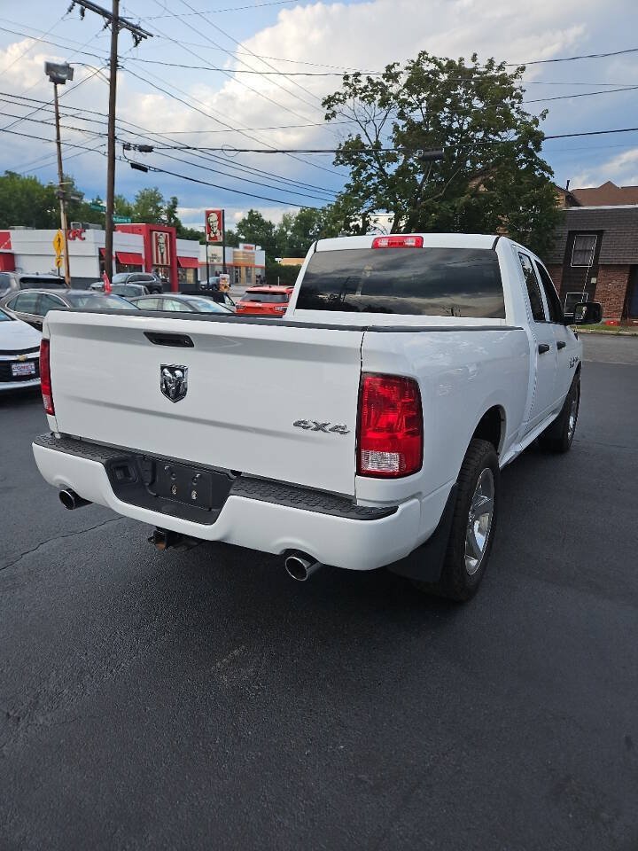Used 2016 RAM 1500 Express AWD/4WD image 5
