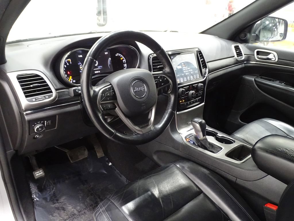 Used 2019 Jeep Grand Cherokee Limited image 24