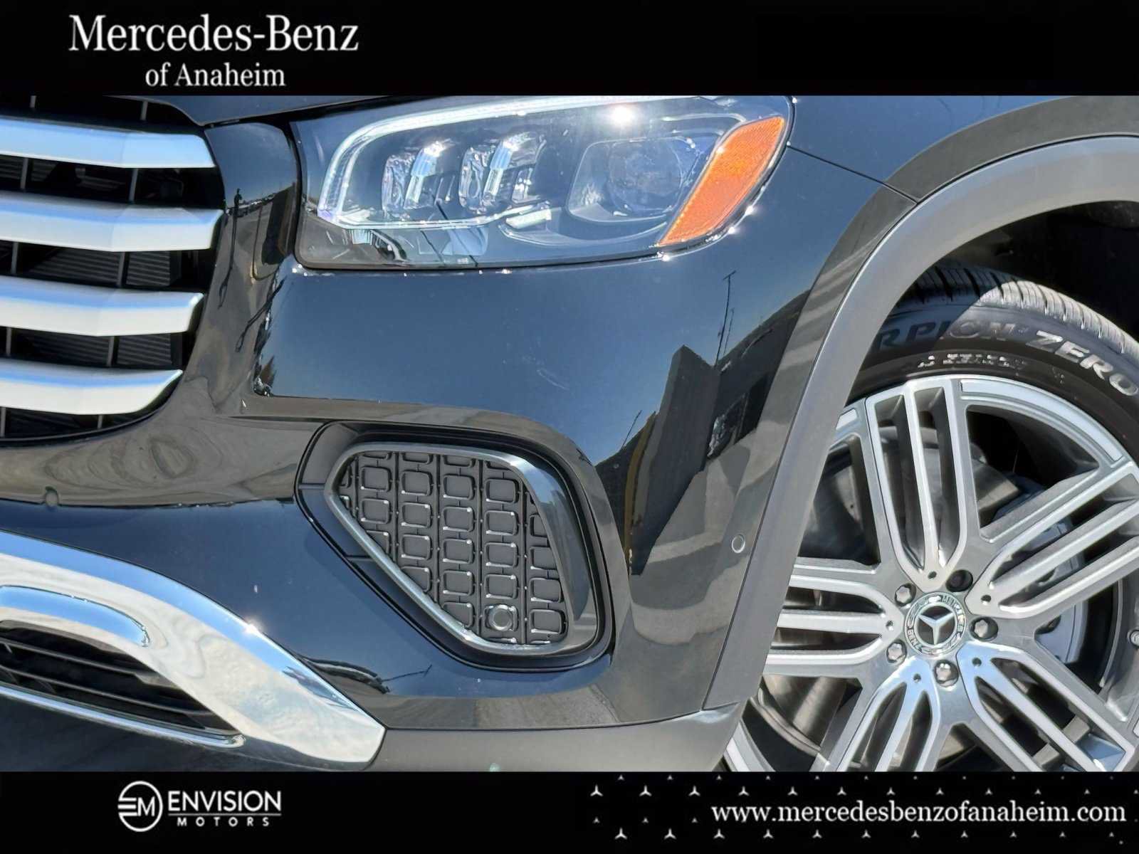 New 2026 Mercedes-Benz GLS 450 4MATIC image 3