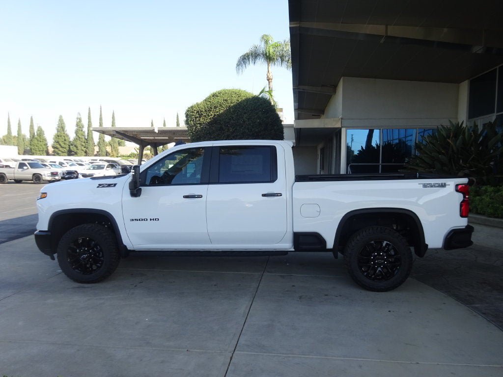 New 2026 Chevrolet Silverado 3500 LT w/ Trail Boss Package AWD/4WD image 4