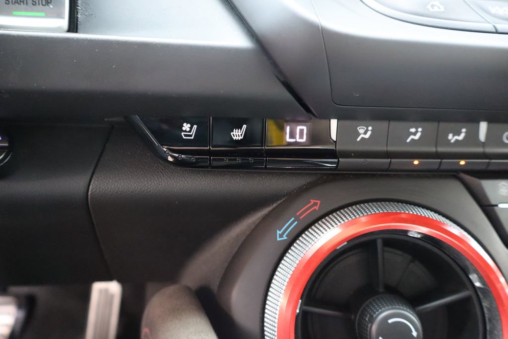 Used 2018 Chevrolet Camaro ZL1 RWD image 14
