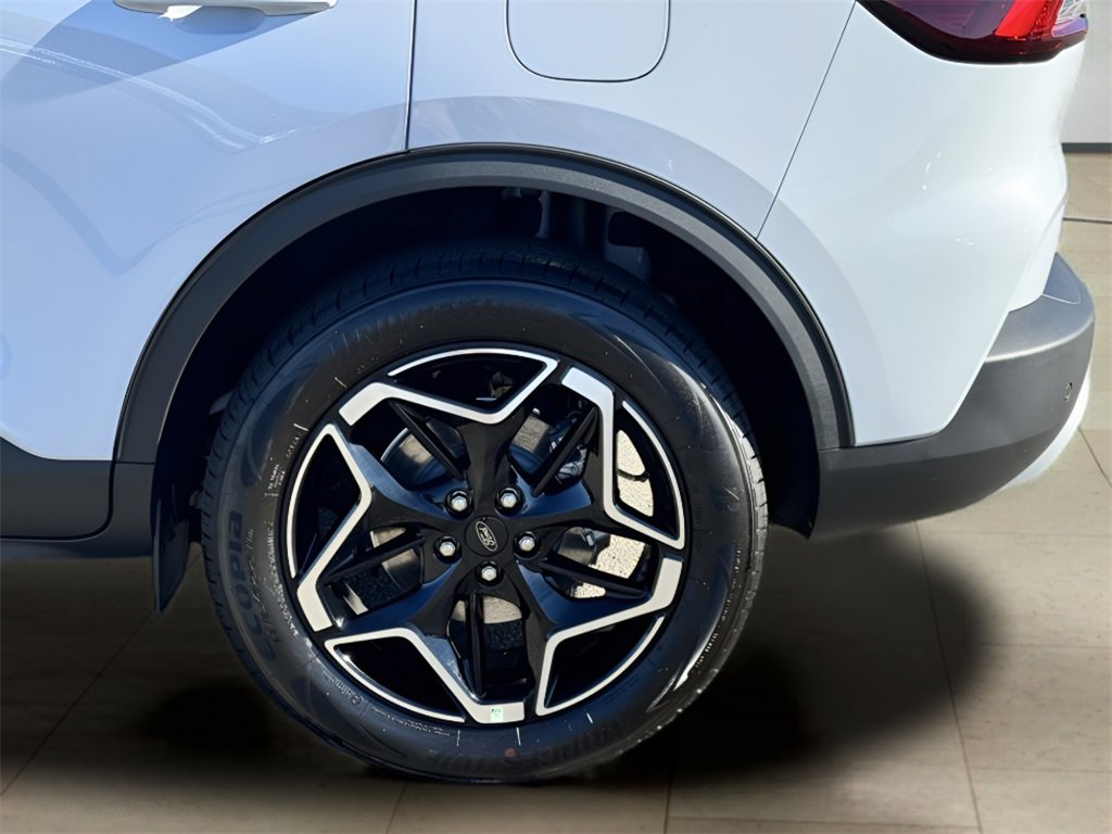 New 2026 Ford Escape Platinum w/ Premium Technology Package image 39