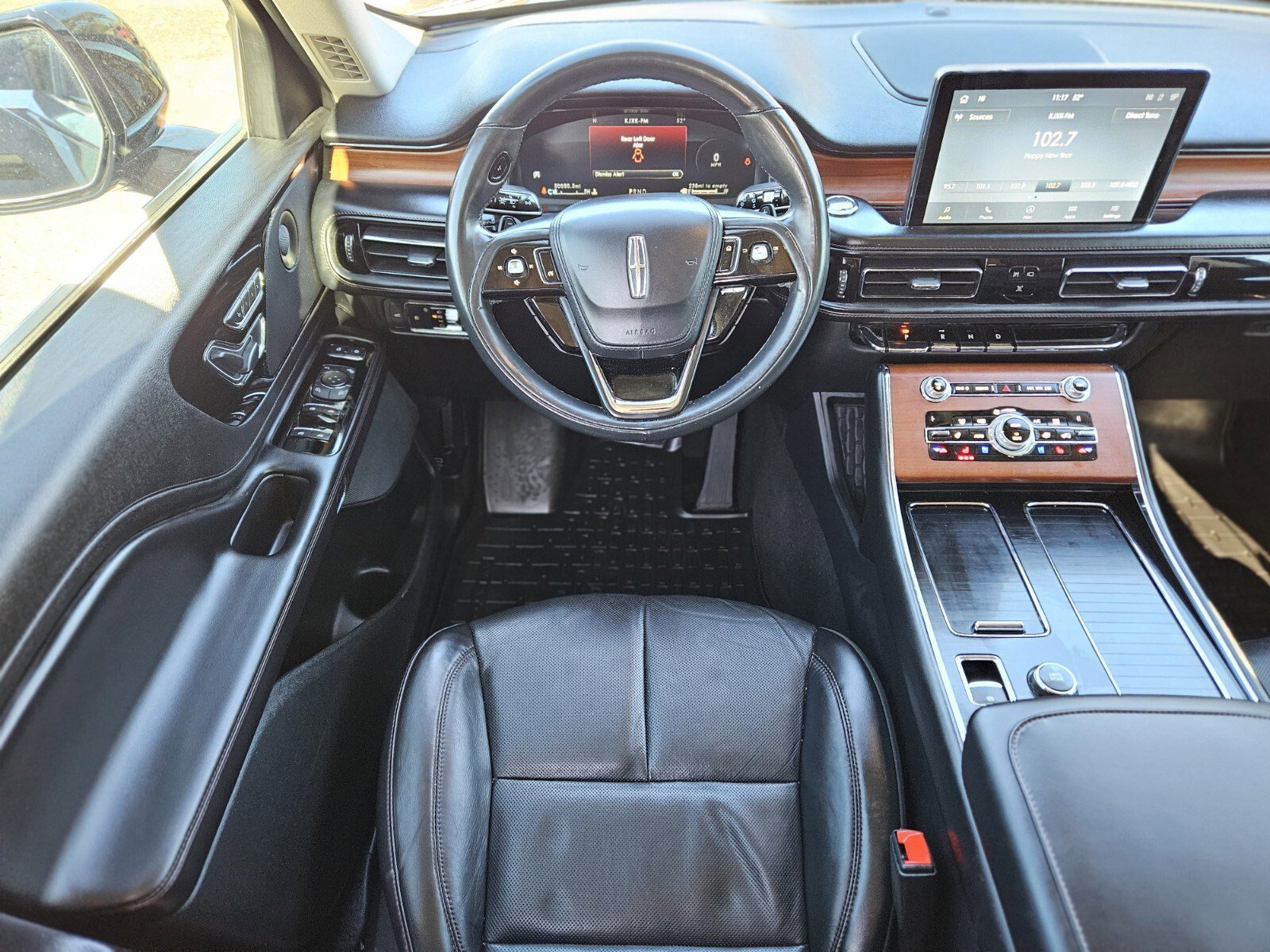 Used 2020 Lincoln Aviator Reserve w/ Elements Package Plus image 14