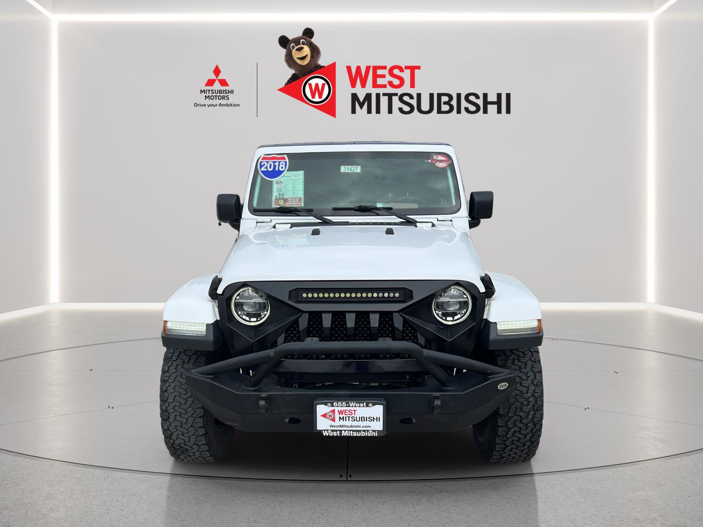 Used 2018 Jeep Wrangler Unlimited Sahara AWD/4WD image 8