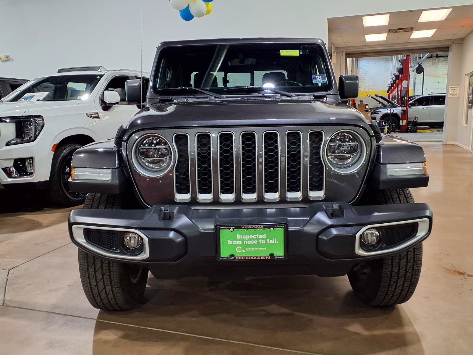 Certified 2020 Jeep Gladiator Overland AWD/4WD image 2
