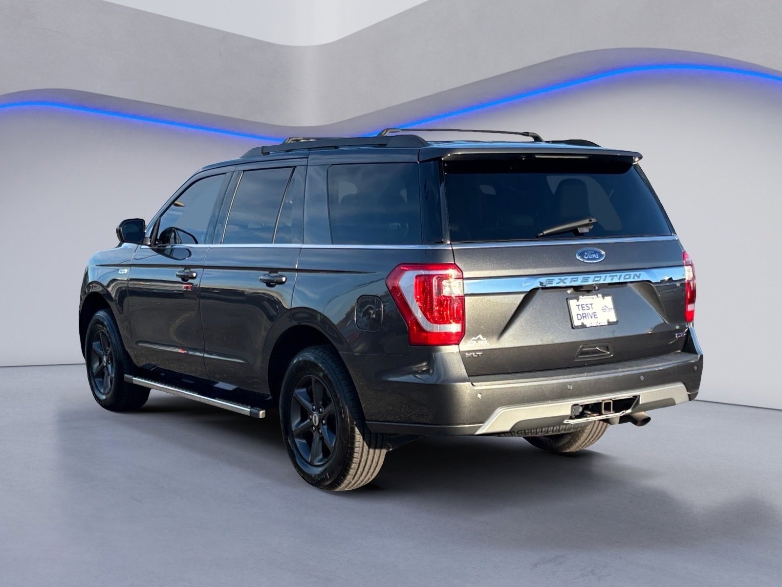 Used 2021 Ford Expedition XLT w/ FX4 Off-Road Package image 12