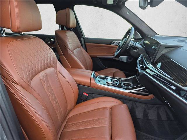 Certified 2024 BMW X7 M60i w/ Executive Package AWD/4WD image 23
