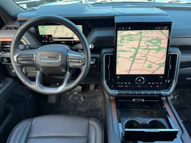 Used 2025 GMC Yukon XL Denali AWD/4WD image 12