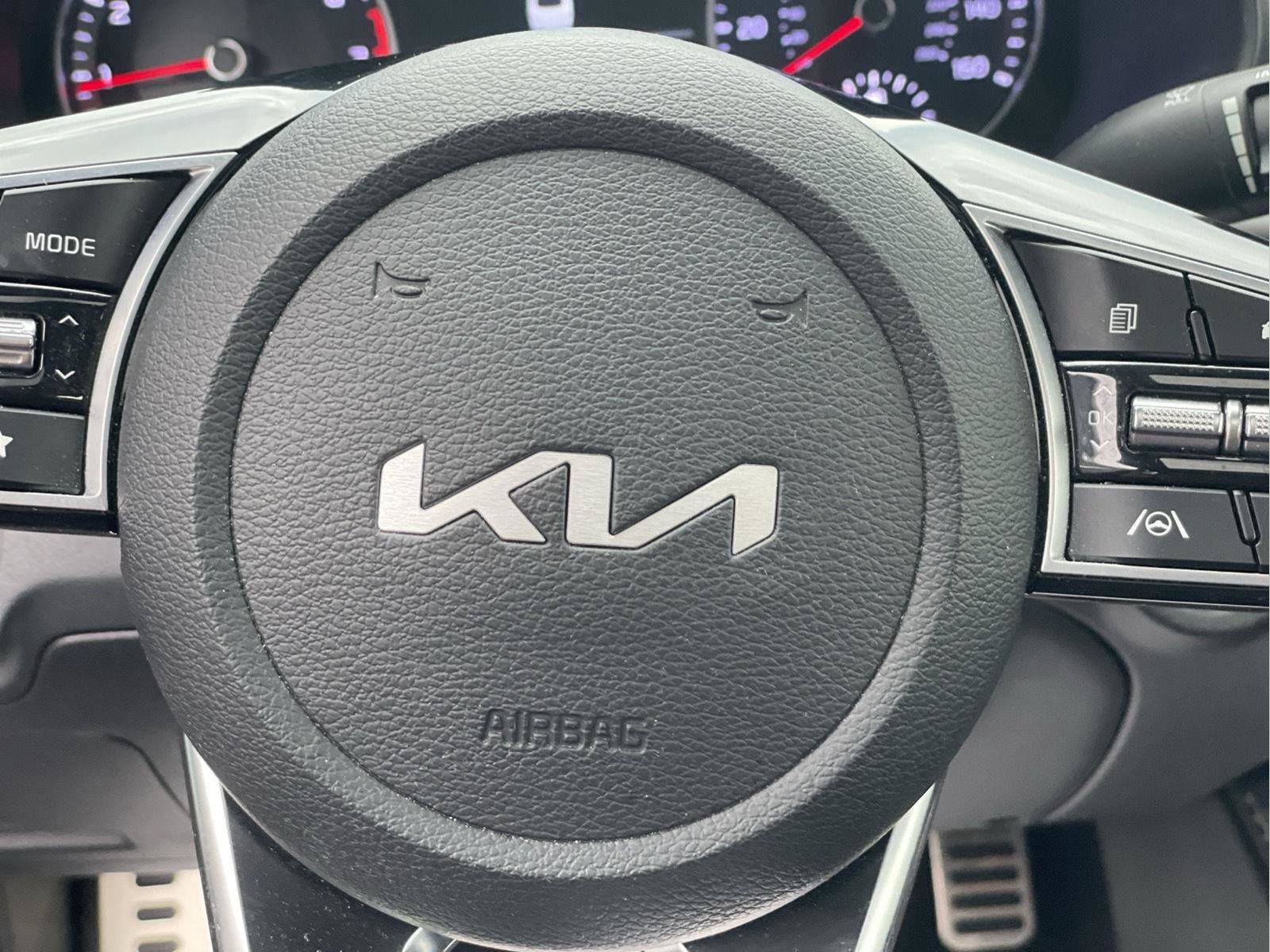 Used 2023 Kia Forte GT-Line w/ GT-Line Premium Package FWD image 29