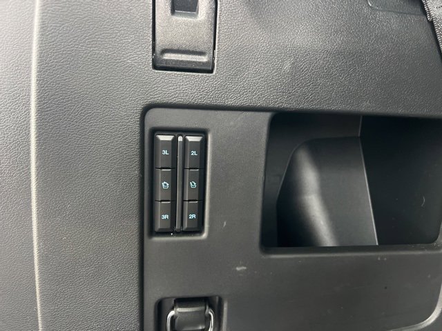 Used 2023 Ford Expedition Platinum image 17