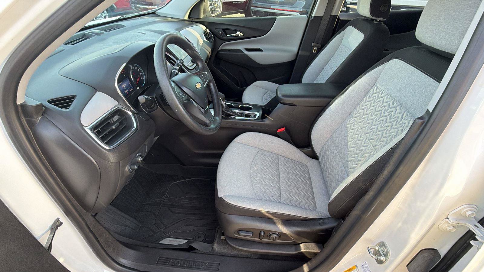 Used 2024 Chevrolet Equinox LS w/ LS Convenience Package FWD image 15