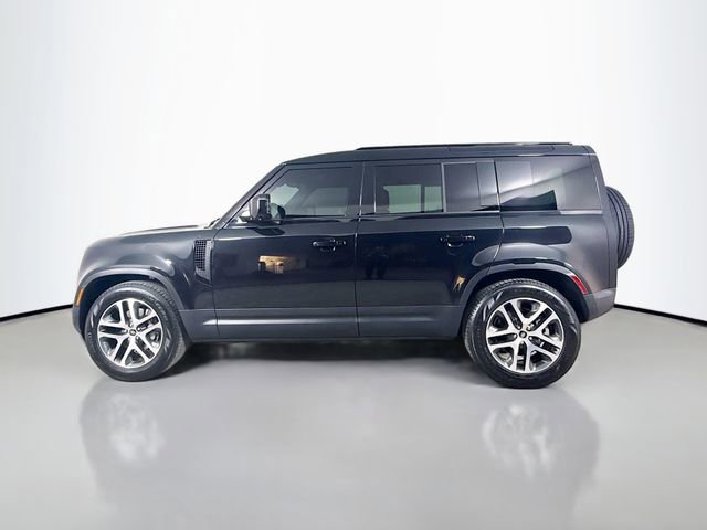 Used 2025 Land Rover Defender 110 S image 8