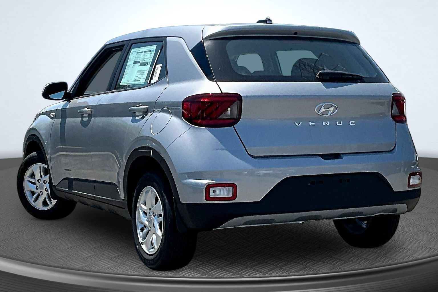 New 2026 Hyundai Venue SE FWD image 4
