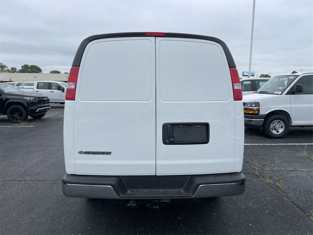 New 2025 Chevrolet Express 2500 w/ Driver Convenience Package image 4